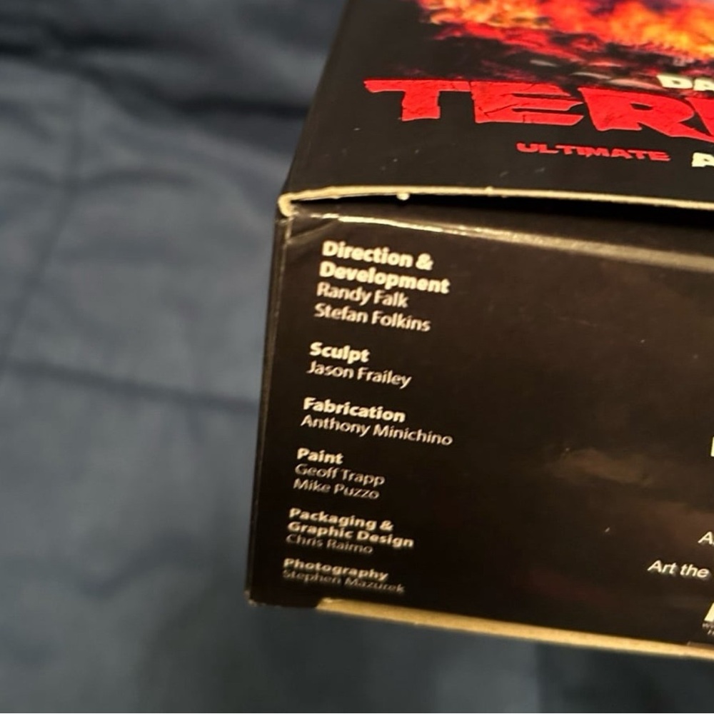 NECA Terrifier 2 Art the Clown - Picture 11 of 12